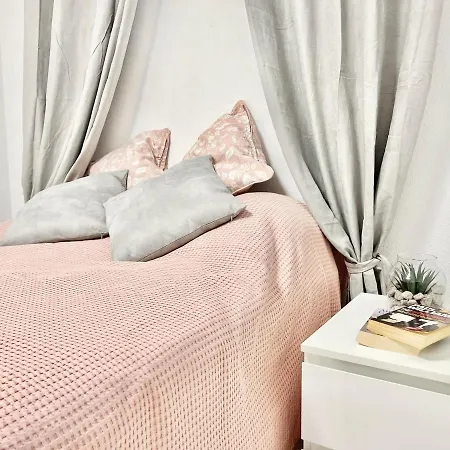 Cristianos 1 Bed Apartment *